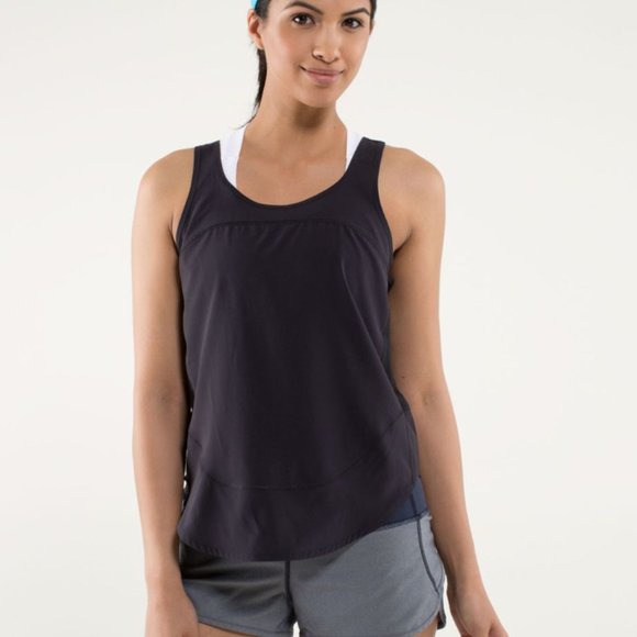 Lululemon Run: Featherweight Singlet in Black - Picture 5 of 7